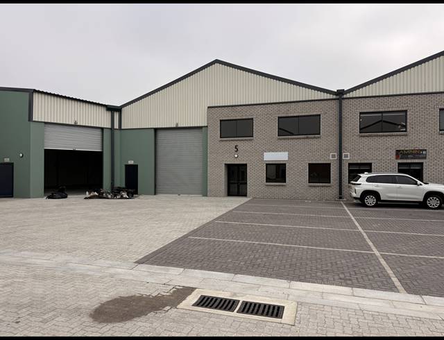 579M² WAREHOUSE FOR SALE IN FIRGROVE INDUSTRIAL ESTATE